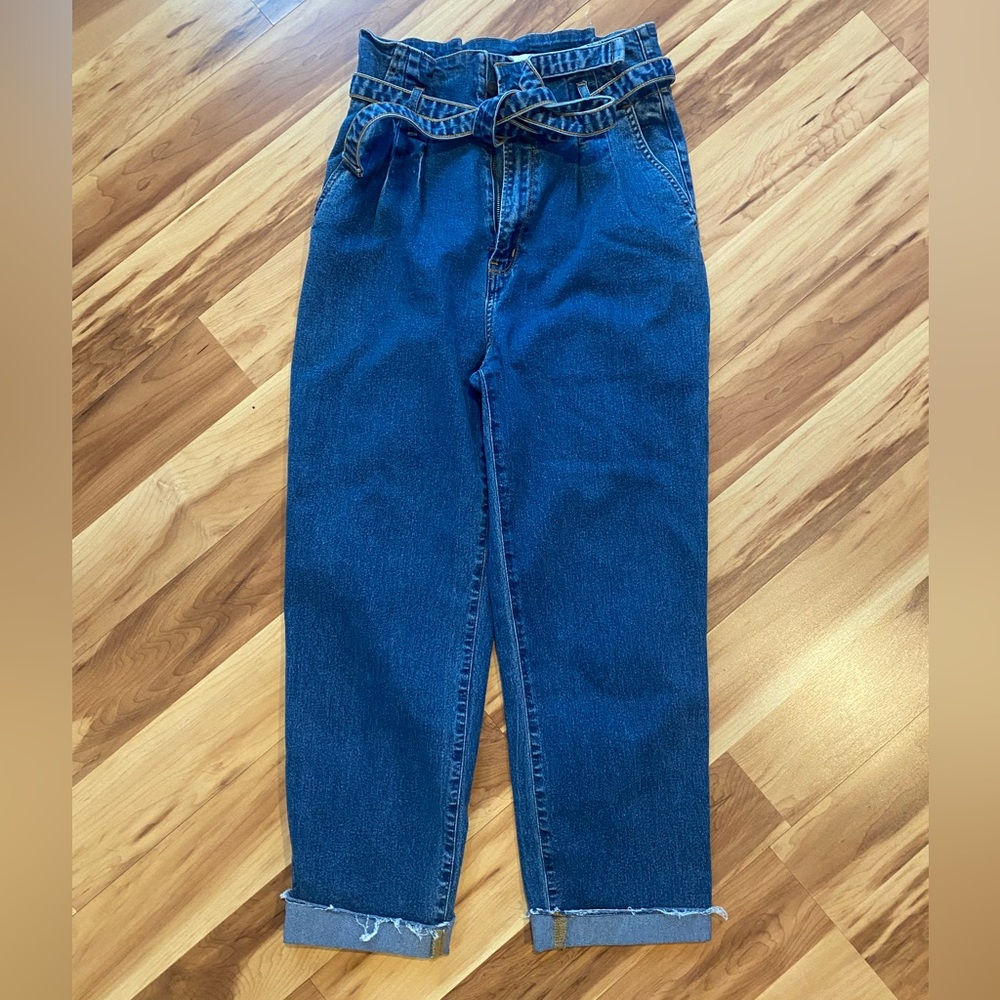 Abercrombie & Fitch Mom Jeans